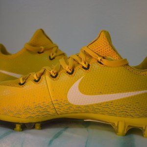Nike Vapor Untouchable Pro Football Cleats
